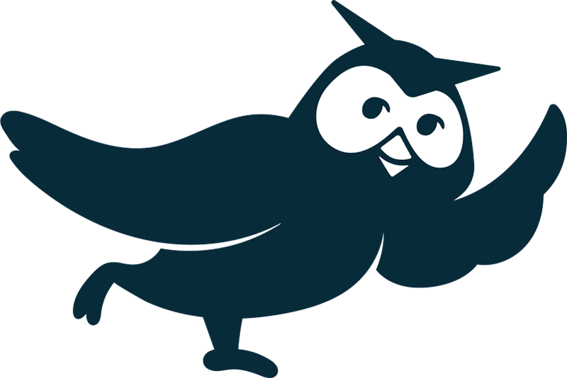 Owly azul noche (búho mascota de Hootsuite) levantando el ala
